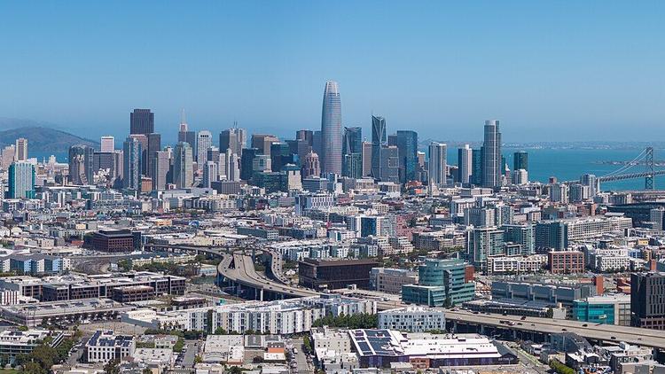 Discover top bars across San Francisco for live sports, from the Mission to SoMa and beyond.