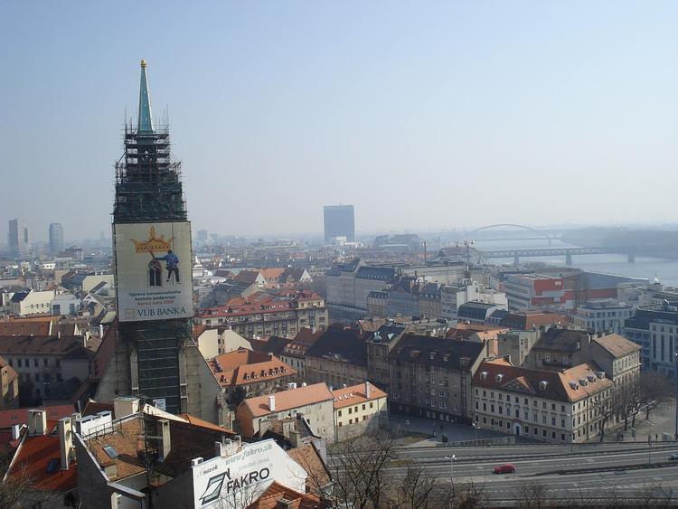 Tous les matchs de la Slovaquie, à voir entre potes dans une ambiance 100 % foot.