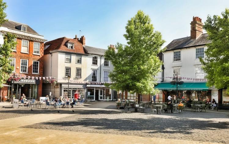 The best pubs to watch sports in Abingdon.