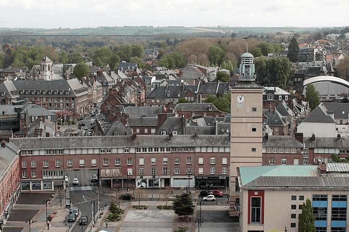Retrouvez les supporters et l’ambiance conviviale des bars sportifs du centre d’Abbeville.