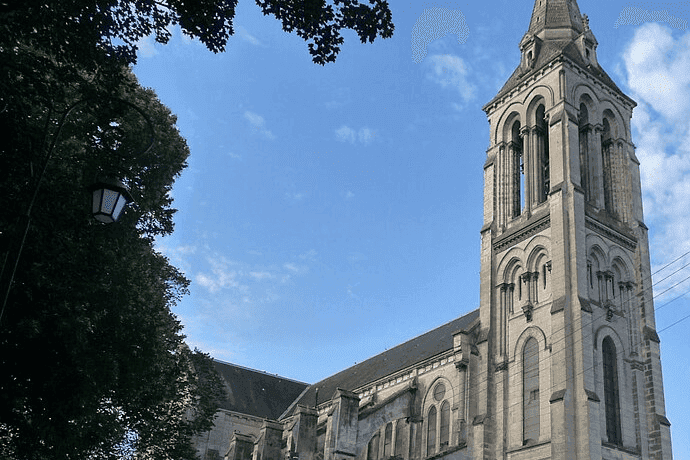 Les bars sportifs d'Angoulême vous accueillent pour partager chaque moment fort des grandes compétitions.