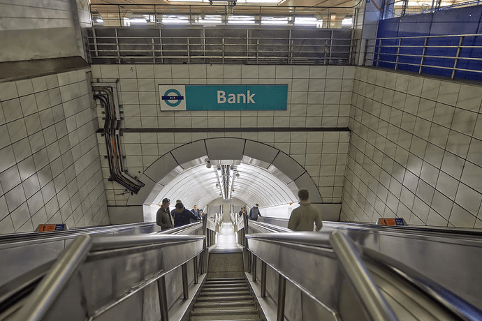 Bank’s sports bars combine a buzzing city vibe with big screens, ideal for unwinding after work and watching the match.