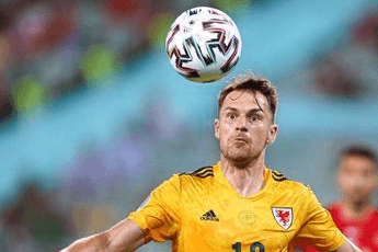 Enjoy live football at the best sports bars Manchester has to offer.