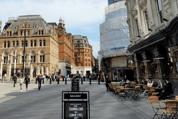 Discover pubs showing live sport in Liverpool Street