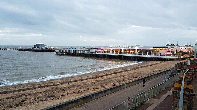 For a relaxed seaside matchday experience, check out Clacton-on-Sea’s Marine Parade, where pubs with ocean views serve up the best live sport.