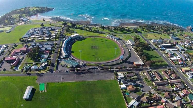 Devonport's best sports bars and pubs to catch all the live sporting action. 