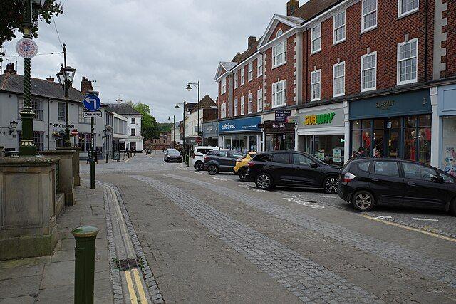 Matchdays in Horsham are all about finding a great spot in The Carfax, where pubs with big screens bring locals together for football, rugby, and more.