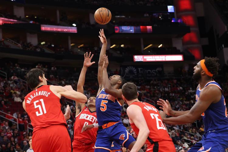 Want to catch one of the oldest teams in the NBA live on TV? See our list here of all the best pubs near you to catch all the Knick's games. 