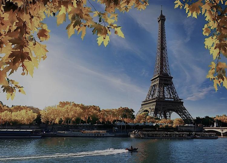 Plus de 500 bars sportifs parisiens diffusent les matchs. Trouve ton spot par arrondissement avec FANZO.