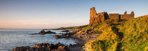 Explore Ayr’s best sports bars — perfect for live sport, lively crowds and well-poured pints.