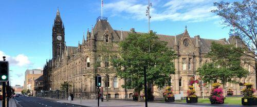 Discover the best sports bars in Middlesbrough — where the match is live, the atmosphere’s mighty, and there’s a proper pint waiting for you.