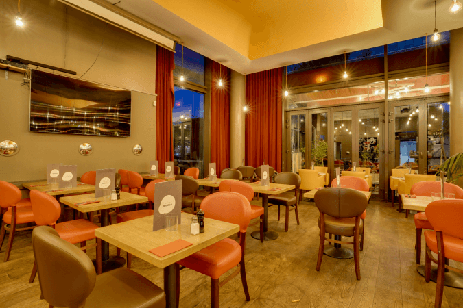 Les Meilleurs Bars à Paris - Dupont Café Bibliothèque