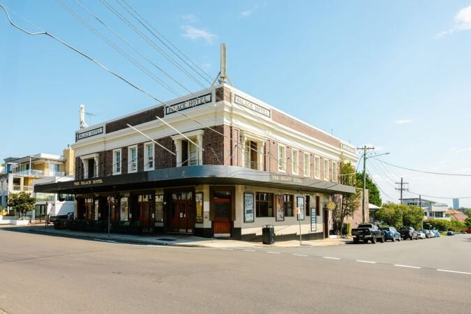 Beste Sportsbars in Mortlake - Palace Hotel