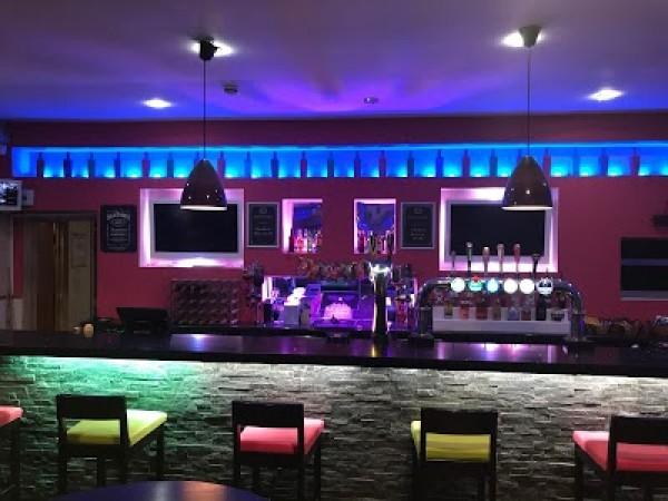 Best Sports Bars in London - Clubhouse & Bar