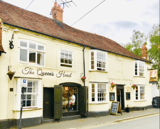 Best Sports Bars in Stratford-upon-Avon - Queens Head