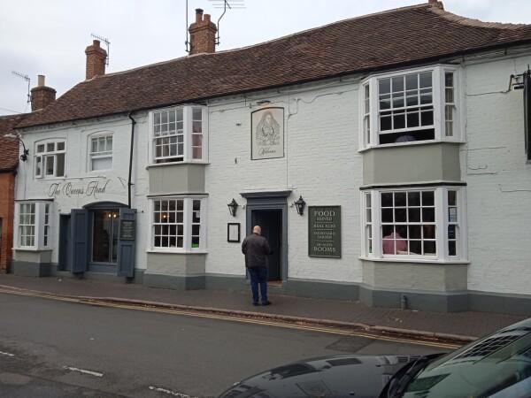 Best Sports Bars in Stratford-upon-Avon - The queens head