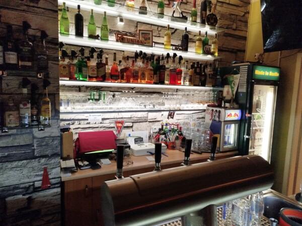 Beste Sportsbars in Berlin Friedrichshain - Sportsbar Lolly Pub