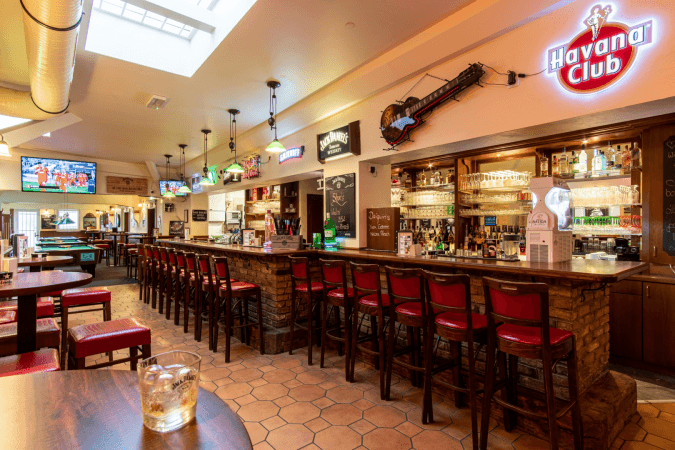 Beste Sportsbars in Potsdam - Happy Hour