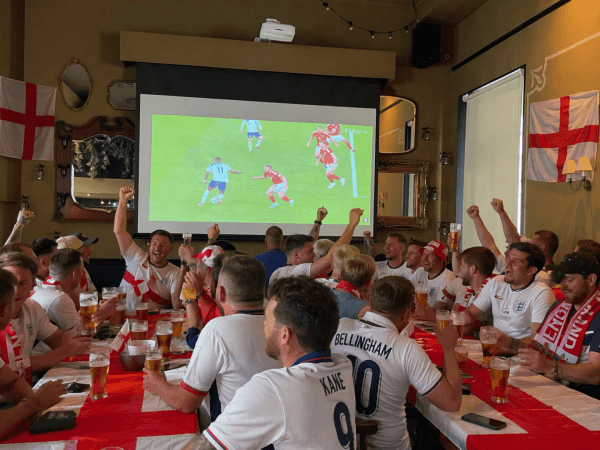 Best Sports Bars in Greenwich - The Admiral Hardy, Greenwich