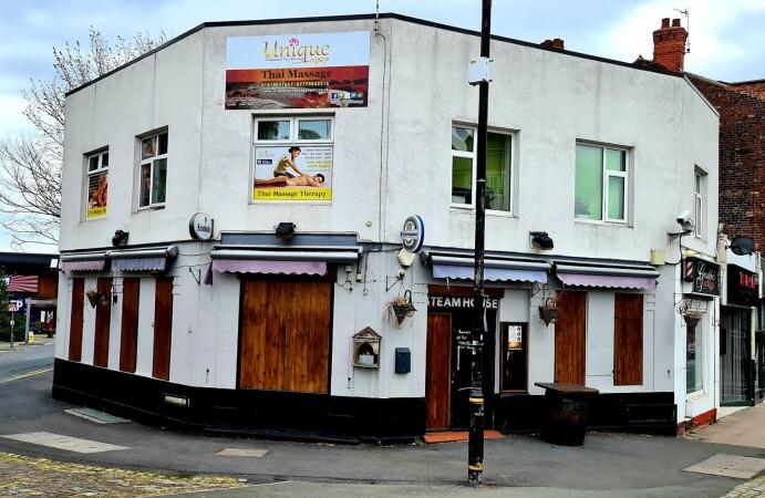 Best Sports Bars in Sale - The Steamhouse