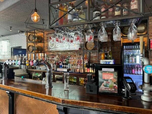 Best Sports Bars in London - O'Neills