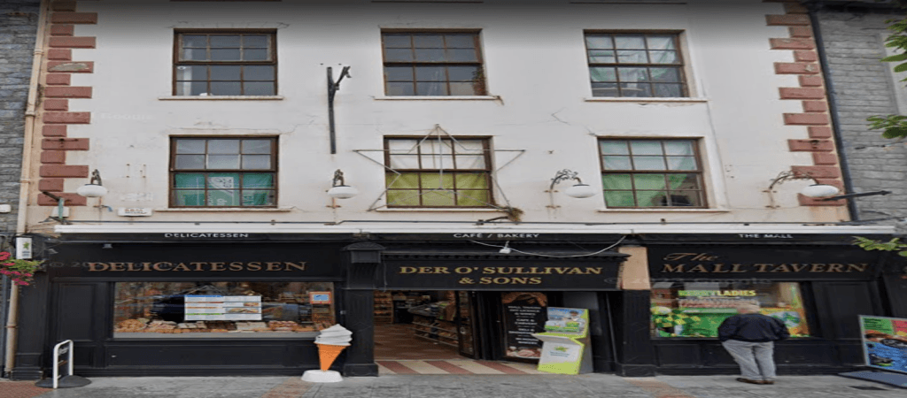 Best Sports Bars in Tralee - The Mall Tavern