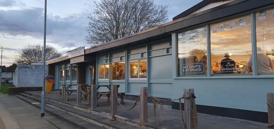 Best Sports Bars in Harlow - Poplar Kitten