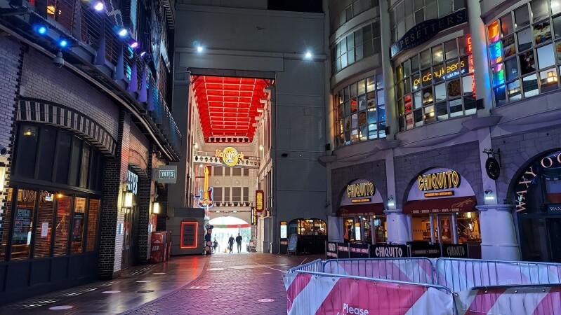 Best Sports Bars in Manchester - O'Neills Printworks