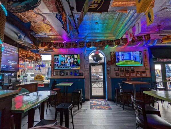 Best Sports Bars in Hoboken - The Pig and Parrot