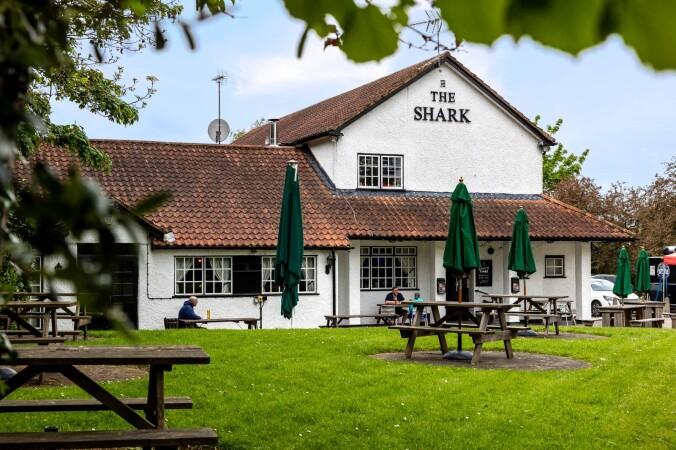 Best Sports Bars in Harlow - The Shark