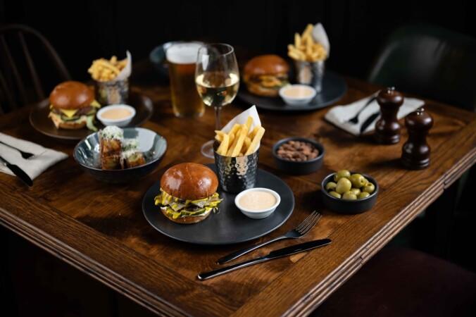 Best Sports Bars in London - Phoenix
