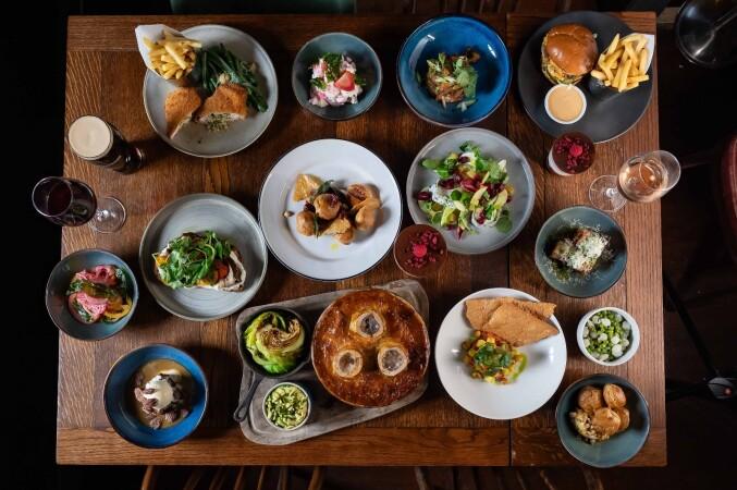 Best Sports Bars in London - Phoenix