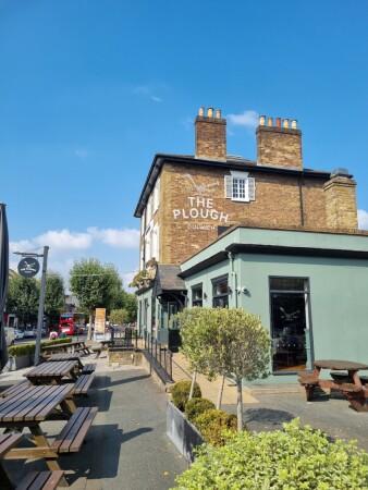 Best Sports Bars in LONDON - Plough