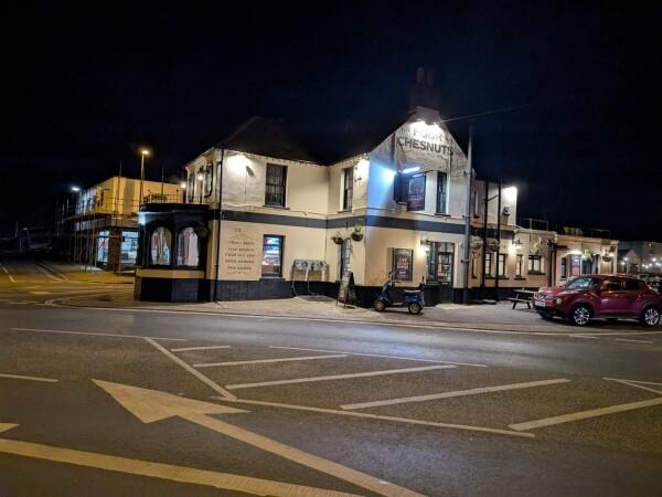 Best Sports Bars in Chichester - Four Chesnuts