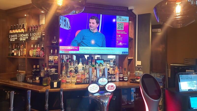 Best Sports Bars in Lincoln - Crown & Arrows (Lincoln)