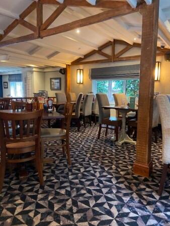 Best Sports Bars in Torquay - Old Engine House (Torquay)