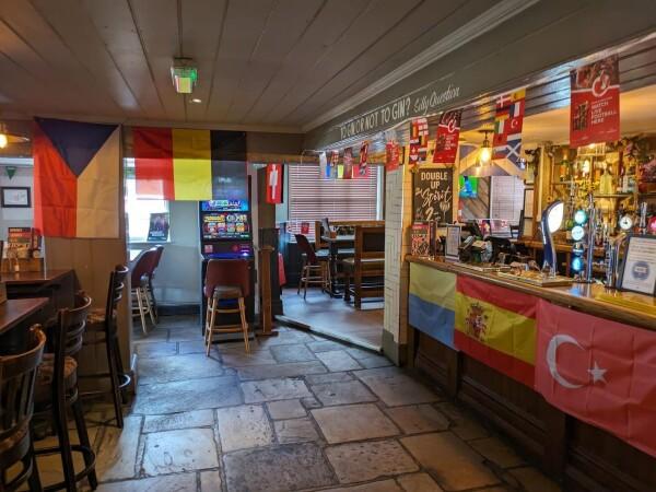 Best Sports Bars in Berkshire - White Horse (Reading)