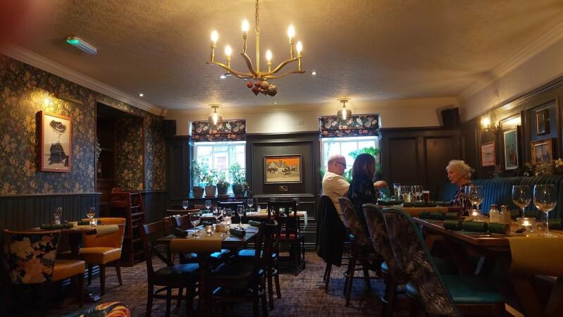 Best Sports Bars in Buckingham - White Hart (Buckingham)