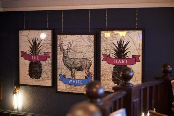 Best Sports Bars in Buckingham - White Hart (Buckingham)