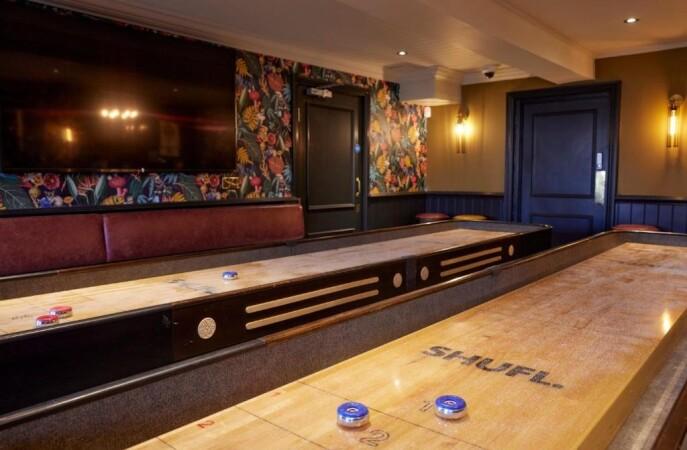 Best Sports Bars in Buckingham - White Hart (Buckingham)