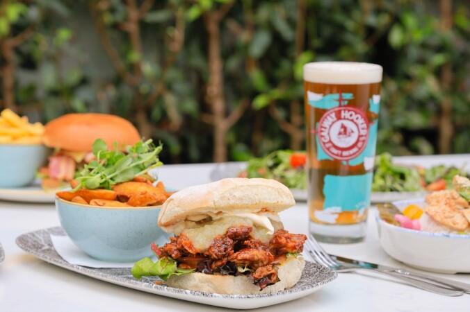 Best Sports Bars in Galway - An Pucan