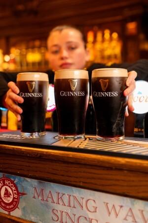 Best Sports Bars in Galway - An Pucan