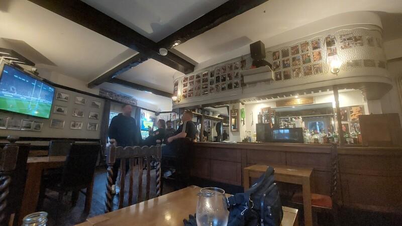 Best Sports Bars in London - The Flag