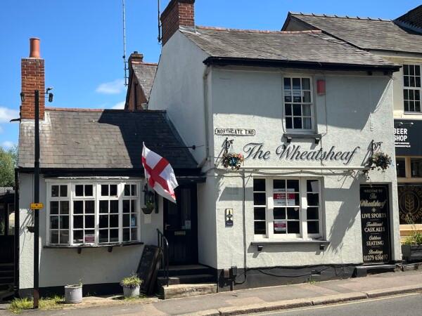 Best Sports Bars in Chelmsford - The Wheatsheaf
