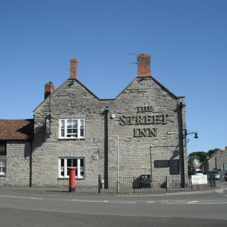 Best Sports Bars in Street - Street Inn