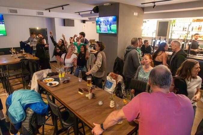 Best Sports Bars in València - River Bar
