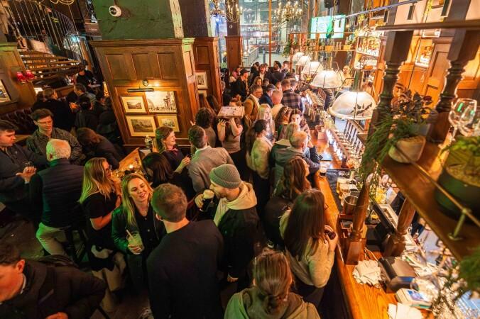 Best Sports Bars in London - Old Street Tavern