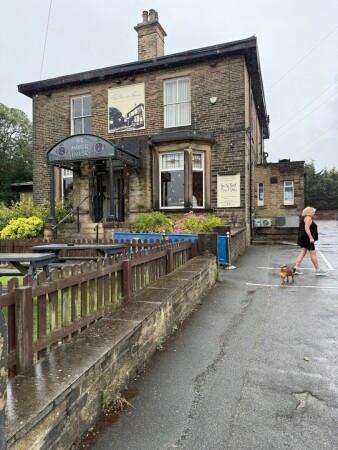 Best Sports Bars in Bradford - Manor House Inn