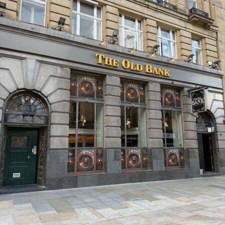 Best Sports Bars in Bradford - The Old Bnak