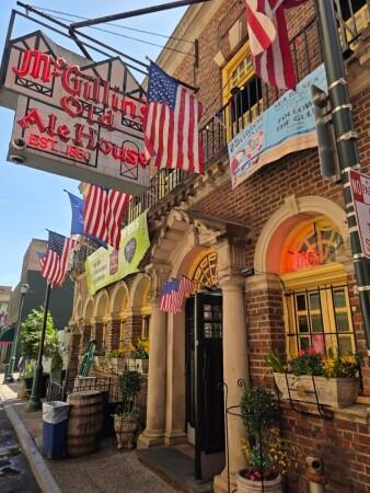 Best Sports Bars in Philadelphia - Mcgillins